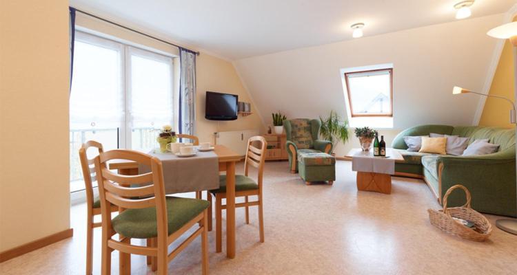 Ferienhaus Zenz - Ferienwohungen แอนสท์ ภายนอก รูปภาพ
