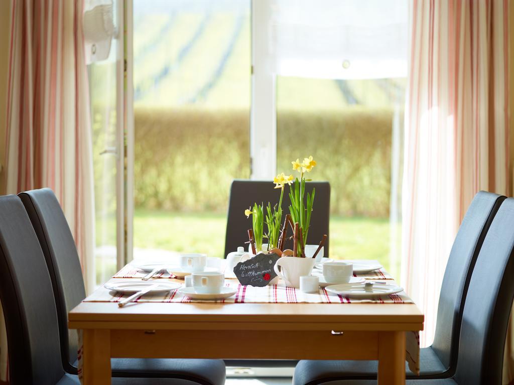 Ferienhaus Zenz - Ferienwohungen แอนสท์ ภายนอก รูปภาพ