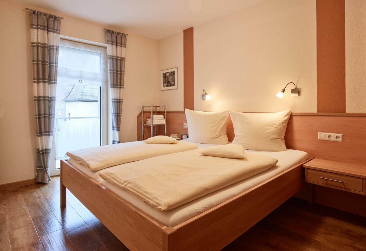 Ferienhaus Zenz - Ferienwohungen แอนสท์ ภายนอก รูปภาพ