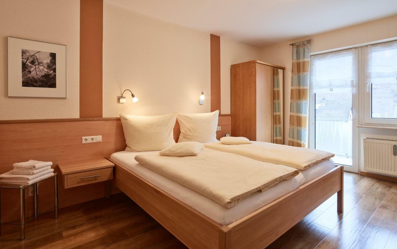 Ferienhaus Zenz - Ferienwohungen แอนสท์ ภายนอก รูปภาพ